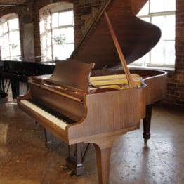 Wiederhergestelltes Steinway Modell M Flügelklavier